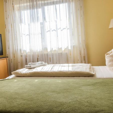 Hotelpension Zum Gockl Allershausen Zewnętrze zdjęcie